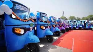 दिल्ली मेट्रो ने इलेक्ट्रिक तिपहिया के लिए 300 परमिट दिए, महिलाएं होंगी चालक दिल्ली मेट्रो ने इलेक्ट्रिक तिपहिया के लिए 300 परमिट दिए, महिलाएं होंगी चालक