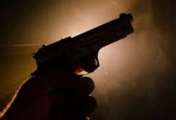 सहायक अवर निरीक्षक ने सर्विस रिवॉल्वर से खुदकुशी की सहायक अवर निरीक्षक ने सर्विस रिवॉल्वर से खुदकुशी की