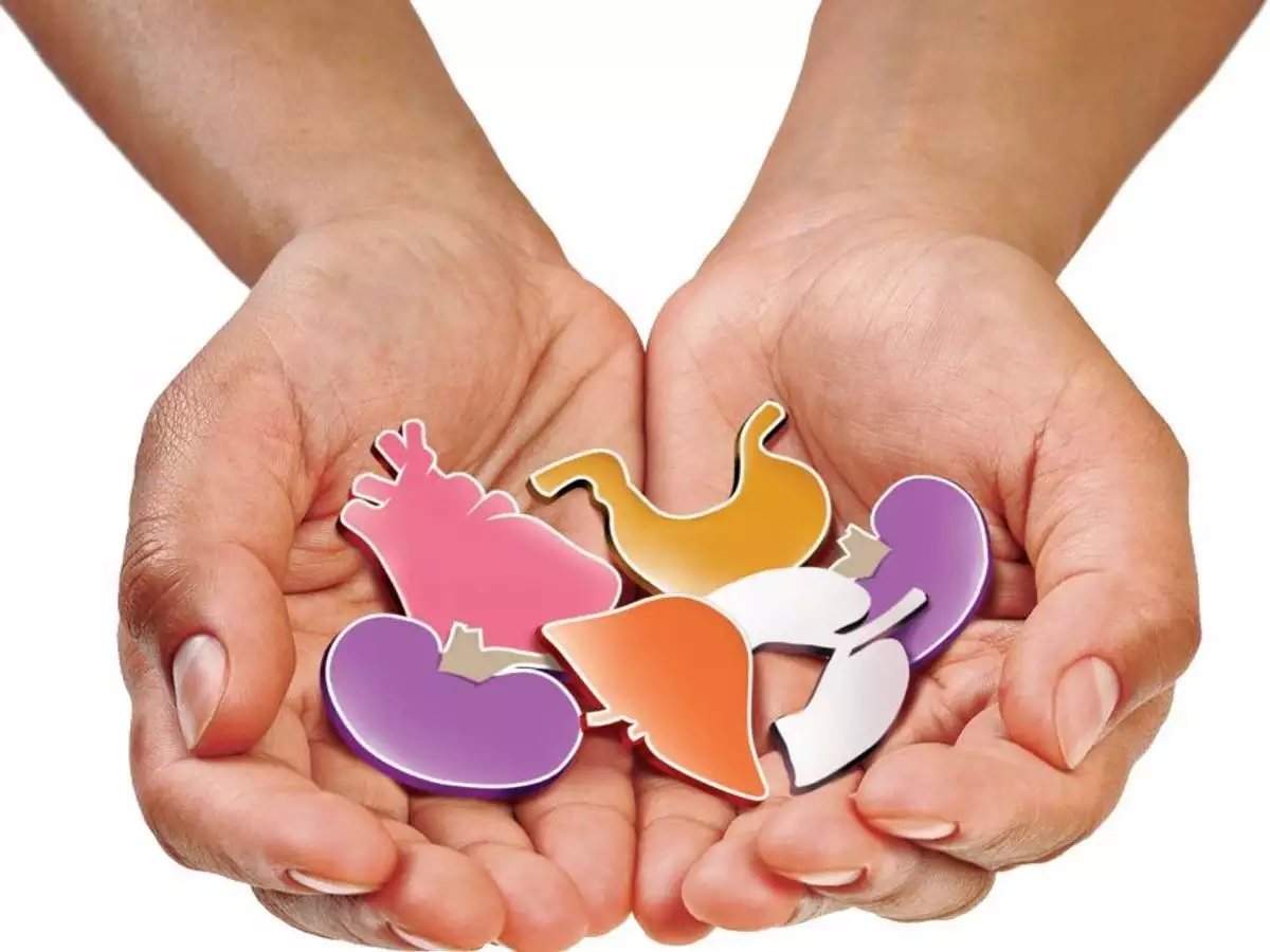 ‘ब्रेन डेड' बुजुर्ग महिला के अंग परिजनों ने दान किए ‘ब्रेन डेड' बुजुर्ग महिला के अंग परिजनों ने दान किए