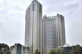 एक व्यक्ति ने सिविक सेंटर परिसर की इमारत से कूदकर जान दी एक व्यक्ति ने सिविक सेंटर परिसर की इमारत से कूदकर जान दी