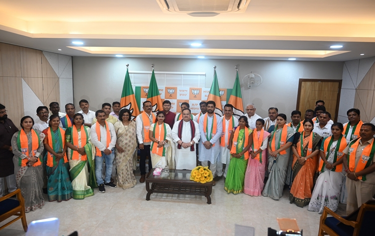 दादरा और नगर हवेली तथा दमन और दीव की जनता दल युनाइटेड इकाईयां भाजपा में शामिल दादरा और नगर हवेली तथा दमन और दीव की जनता दल युनाइटेड इकाईयां भाजपा में शामिल