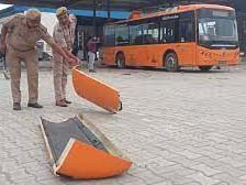 इलेक्ट्रिक बस के एसी में विस्फोट, 1 की मौत इलेक्ट्रिक बस के एसी में विस्फोट, 1 की मौत