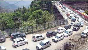 हिमाचल में पर्यटकों की संख्या में रिकॉर्ड तीन गुना से अधिक का इजाफा हिमाचल में पर्यटकों की संख्या में रिकॉर्ड तीन गुना से अधिक का इजाफा