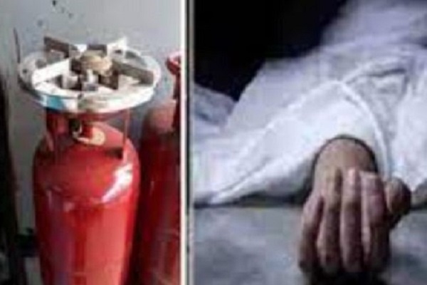 गैस से दम घुटने से दंपति और दो बच्चों की मौत गैस से दम घुटने से दंपति और दो बच्चों की मौत