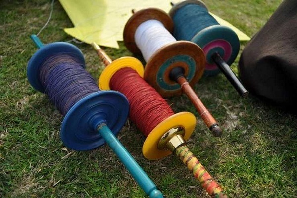 मुंबई में नायलॉन के मांझे पर प्रतिबंध मुंबई में नायलॉन के मांझे पर प्रतिबंध