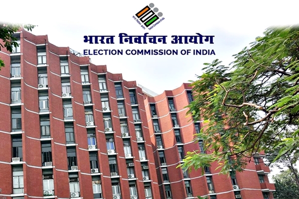 आपत्तिजनक बयान के लिए निर्वाचन आयोग ने सुप्रिया श्रीनेत समेत भाजपा सांसद दिलीप घोष की निंदा की आपत्तिजनक बयान के लिए निर्वाचन आयोग ने सुप्रिया श्रीनेत समेत भाजपा सांसद दिलीप घोष की निंदा की