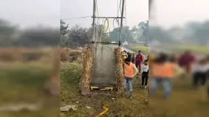 ट्रांसफार्मर चोरी के कारण गांव में 25 दिन से बिजली नहीं, ग्रामीण परेशान ट्रांसफार्मर चोरी के कारण गांव में 25 दिन से बिजली नहीं, ग्रामीण परेशान