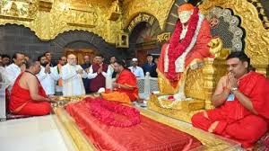 अमित शाह ने शिरडी स्थित साईंबाबा मंदिर में पूजा-अर्चना की अमित शाह ने शिरडी स्थित साईंबाबा मंदिर में पूजा-अर्चना की