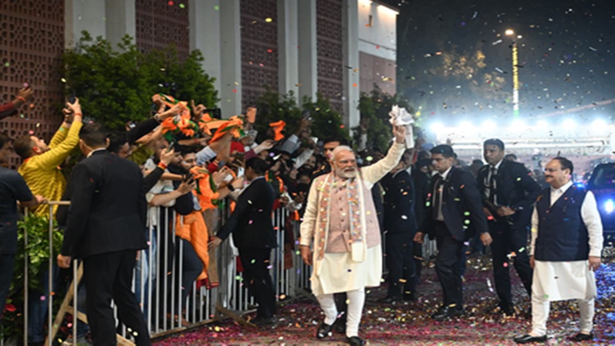 पीएम मोदी का खुलासा: बिहार में एनडीए की ऐतिहासिक जीत का आधार बना ‘महिला-युवा’ मॉडल पीएम मोदी का खुलासा: बिहार में एनडीए की ऐतिहासिक जीत का आधार बना ‘महिला-युवा’ मॉडल