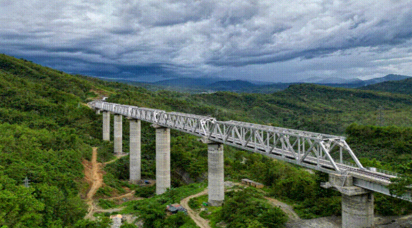 मिजोरम में नई रेल लाइन के उद्घाटन के बाद सैरांग रेलवे स्टेशन से 22,500 से अधिक आईएलपी जारी मिजोरम में नई रेल लाइन के उद्घाटन के बाद सैरांग रेलवे स्टेशन से 22,500 से अधिक आईएलपी जारी