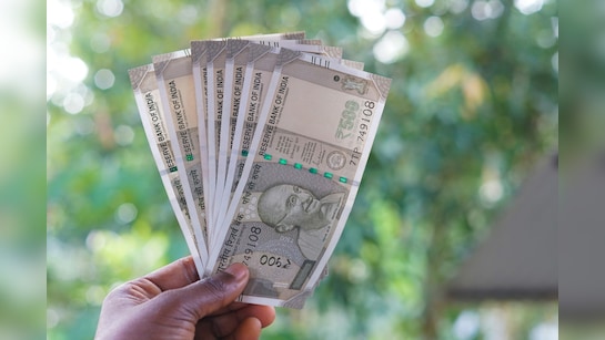 विदेश में पढ़ाई, इलाज के लिए पैसे भेजना सस्ता; टीसीएस घटाकर दो प्रतिशत करने का प्रस्ताव विदेश में पढ़ाई, इलाज के लिए पैसे भेजना सस्ता; टीसीएस घटाकर दो प्रतिशत करने का प्रस्ताव