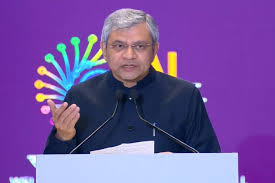 एआई की चुनौतियों के बीच आईटी प्रतिभा को बेहतर बनाने का काम कर रही सरकार : वैष्णव एआई की चुनौतियों के बीच आईटी प्रतिभा को बेहतर बनाने का काम कर रही सरकार : वैष्णव