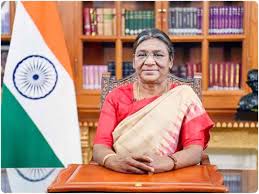 औषधीय पौधे किसानों और मिट्टी के स्वास्थ्य के लिए फायदेमंद हैं: राष्ट्रपति मुर्मू औषधीय पौधे किसानों और मिट्टी के स्वास्थ्य के लिए फायदेमंद हैं: राष्ट्रपति मुर्मू