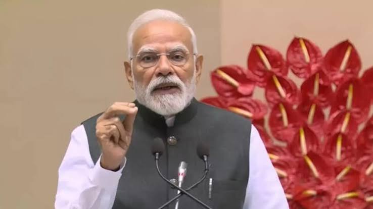 हर फाइल अनगिनत नागरिकों की उम्मीदों व जिंदगी को प्रदर्शित करती है: प्रधानमंत्री मोदी हर फाइल अनगिनत नागरिकों की उम्मीदों व जिंदगी को प्रदर्शित करती है: प्रधानमंत्री मोदी