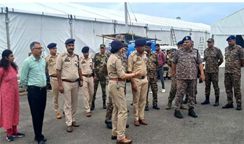 अमरनाथ यात्रा की सुरक्षा पर सख्त निगरानी, आईजीपी जम्मू ने कठुआ-सांबा में तैयारियों का लिया जायजा अमरनाथ यात्रा की सुरक्षा पर सख्त निगरानी, आईजीपी जम्मू ने कठुआ-सांबा में तैयारियों का लिया जायजा