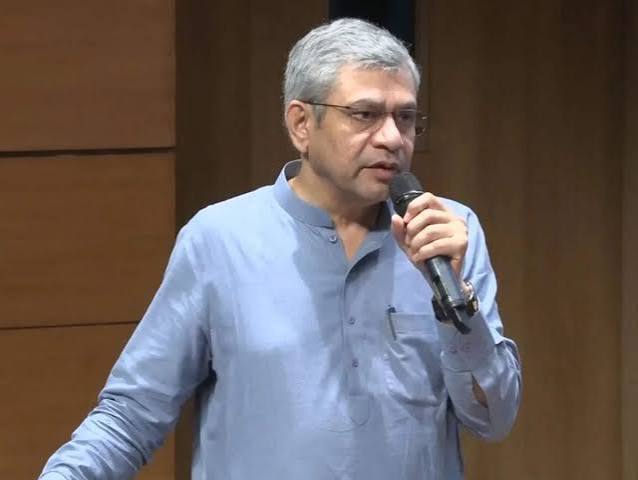 मंत्रिमंडल ने एक करोड़ टन नई यूरिया क्षमता सृजित करने के लिए राष्ट्रीय निवेश नीति को मंजूरी दी मंत्रिमंडल ने एक करोड़ टन नई यूरिया क्षमता सृजित करने के लिए राष्ट्रीय निवेश नीति को मंजूरी दी