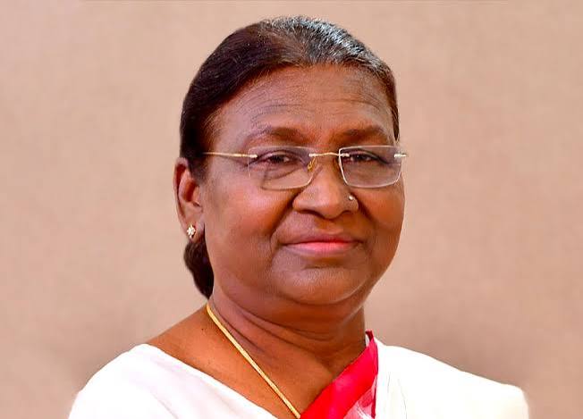 कई मुश्किलें आईं; 'महाप्रभु' ने हमेशा मुझे उनसे बाहर निकाला कई मुश्किलें आईं; 'महाप्रभु' ने हमेशा मुझे उनसे बाहर निकाला