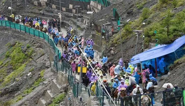 3,886 अमरनाथ श्रद्धालु जम्मू से रवाना 3,886 अमरनाथ श्रद्धालु जम्मू से रवाना