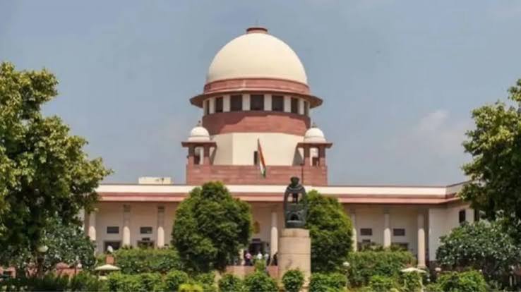 नीट पेपर लीक प्रदर्शनों में शामिल छात्रों के खिलाफ प्राथमिकी वापस ले सकती हैं सरकारें : न्यायालय नीट पेपर लीक प्रदर्शनों में शामिल छात्रों के खिलाफ प्राथमिकी वापस ले सकती हैं सरकारें : न्यायालय