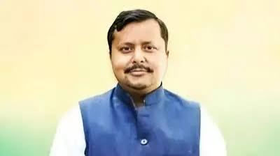 'हर घर तिरंगा' अब एक सशक्त जन-आंदोलन बन गया है: नवीन 'हर घर तिरंगा' अब एक सशक्त जन-आंदोलन बन गया है: नवीन