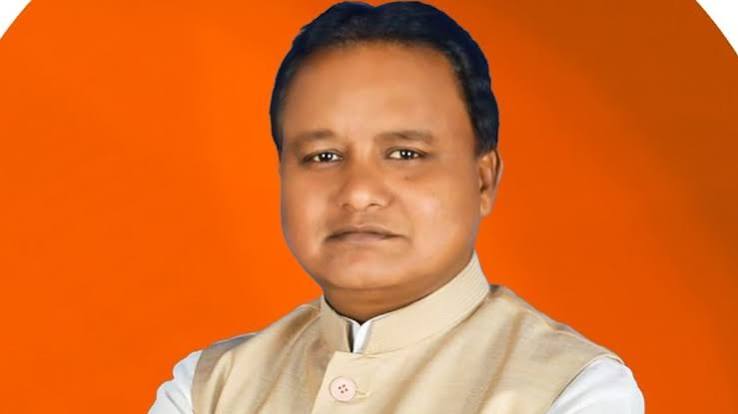 ओडिशा में पुरी के समुद्र तट को 'आध्यात्मिक समुद्र तट' के रूप में विकसित किया जाएगा: माझी ओडिशा में पुरी के समुद्र तट को 'आध्यात्मिक समुद्र तट' के रूप में विकसित किया जाएगा: माझी