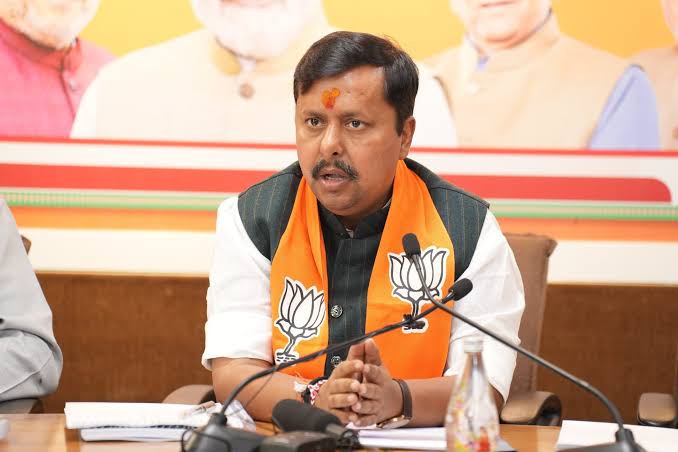 भाजपा प्रमुख नितिन नवीन ने युवाओं तक पहुंच बनाने, विधानसभा चुनाव की तैयारियों को लेकर बैठक की भाजपा प्रमुख नितिन नवीन ने युवाओं तक पहुंच बनाने, विधानसभा चुनाव की तैयारियों को लेकर बैठक की