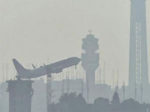 दिल्ली में विजिबिलिटी कम, 32 फ्लाइट्स डायवर्ट
