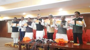 संपत्ति कर आधा करने के साथ हर घर में नल, पीएम आवास, महिला हॉस्टल का वादा