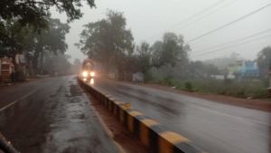 उत्तर भारत के कई हिस्सों में वर्षा और ताजा बर्फबारी के बाद शीतलहर बढ़ी