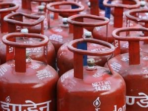 आज से रसोई गैस के दाम हुए कम  