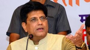   मंत्री पीयूष गोयल ने कहा - रेलवे अपनी मदद का दायरा बढ़ाए, अधिकारियों को भोजन , अन्य सहायता के साथ जरुरतमंद लोगों के पास पहुंचने का निर्देश दिया