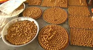 अयोध्या में  भोग और वितरण के लिए तैयार हो रहे हैं एक लाख 11 हजार लड्डू  