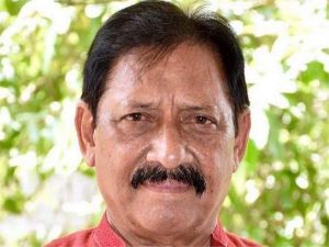  पूर्व क्रिकेटर और उप्र के मंत्री चेतन चौहान का निधन