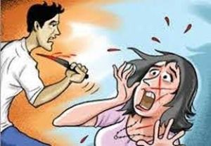  महिला की नाक और जीभ काटी