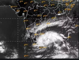  चक्रवात निवार: एनडीआरएफ ने 30 दलों को तैनाती के लिए तैयार किया
