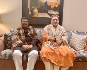  जम्मू कश्मीर के उपराज्यपाल, दो केन्द्रीय मंत्रियों ने मध्यप्रदेश के मंदिर में की पूजा-अर्चना