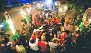  विवाह के जश्न में फायरिंग, एक युवक की मौत, दुल्हे का पिता जख्मी