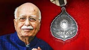  राष्ट्रपति आज भाजपा के वरिष्ठ नेता लालकृष्ण आडवाणी को भारत रत्न से अलंकृत करेंगी