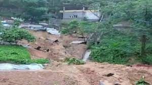 मिजोरम में बारिश के दौरान पत्थर की खदान ढहने से 17 लोगों की मौत