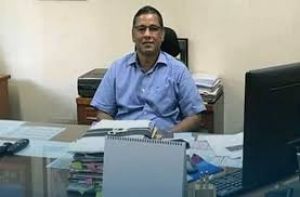 खुफिया ब्यूरो के प्रमुख तपन कुमार डेका को एक साल का सेवा विस्तार मिला