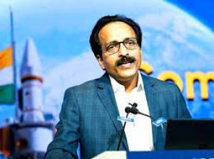  पहली बार अंतरिक्ष में टुकड़ों में जाएगा चंद्रयान-4; पांच साल में 70 सैटेलाइट लॉन्च करने की तैयारी