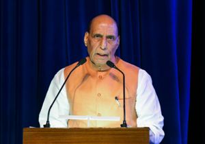 पहलगाम आतंकी हमले के बाद सरकार ने बुलाई सर्वदलीय बैठक, रक्षा मंत्री राजनाथ सिंह करेंगे अध्यक्षता