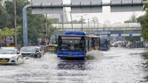 देश के कई राज्यों में भारी बारिश का कहर, आम जनजीवन प्रभावित  