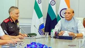  सीडीएस चौहान को तीनों सेनाओं के लिए आदेश जारी करने हेतु अधिकृत किया गया