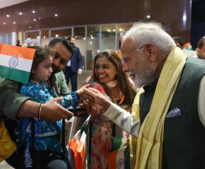  भारतीय समुदाय ने रियो डी जेनेरियो में पीएम मोदी का भव्य स्वागत किया