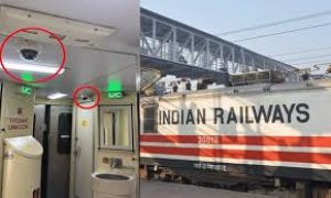 रेलवे यात्रियों की सुरक्षा बढ़ाने के लिए सभी डिब्बों में सीसीटीवी कैमरे लगाएगा: वैष्णव