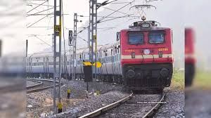 रेलवे की आय वित्त वर्ष 2022-23 में 25.51 प्रतिशत बढ़कर 2.39 लाख करोड़ रुपये रहीः कैग
