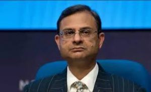 शुल्क, भू-राजनीतिक अनिश्चितताओं के बीच वृद्धि पर है आरबीआई की नजर: मल्होत्रा