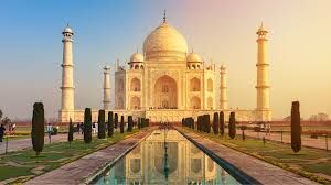  ताजमहल 2024-25 में देशी, विदेशी पर्यटकों के बीच रहा सबसे लोकप्रिय स्मारक