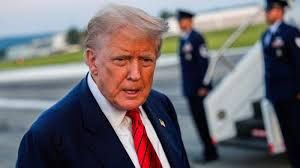 ट्रंप की अपील के बाद भी नहीं थमा गाजा पर इसराइल का हमला, दर्जनों की मौत ट्रंप की अपील के बाद भी नहीं थमा गाजा पर इसराइल का हमला, दर्जनों की मौत